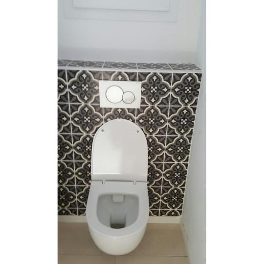 mainzu centro florentine black cementlap 20 mintas szurke fekete feher mediterran vintage wc geberit country balaton nyaralo jarolap padlolap csempe falburkolat bisztro etterem.jpg